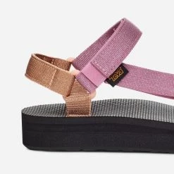 New TEVA MIDFORM UNIVERSAL - MET PINK 14 New TEVA MIDFORM UNIVERSAL - MET PINK