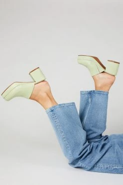 Intentionally Blank IB FACTS - GREEN TEA