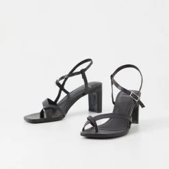 Vagabond Shoe Makers VAGABOND LUISA STRAPPY SANDAL - BLACK New