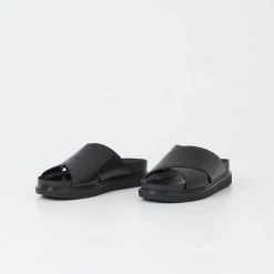 Vagabond Shoe Makers VAGABOND ERIN CROSS SLIDE - BLK New