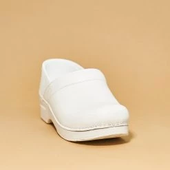 New DANSKO PROFESSIONAL WHITE BOX