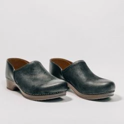 New DANSKO BRENNA BLACK BURNISHED CLOGS