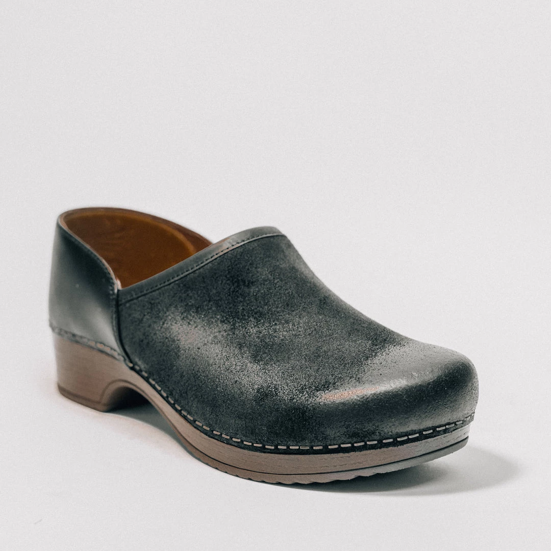 New DANSKO BRENNA BLACK BURNISHED CLOGS 5 New DANSKO BRENNA BLACK BURNISHED CLOGS