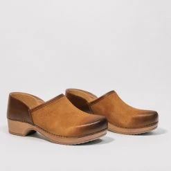DANSKO BRENNA TAN BURNISHED CLOGS New