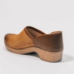 DANSKO BRENNA TAN BURNISHED CLOGS New 7 DANSKO BRENNA TAN BURNISHED CLOGS New