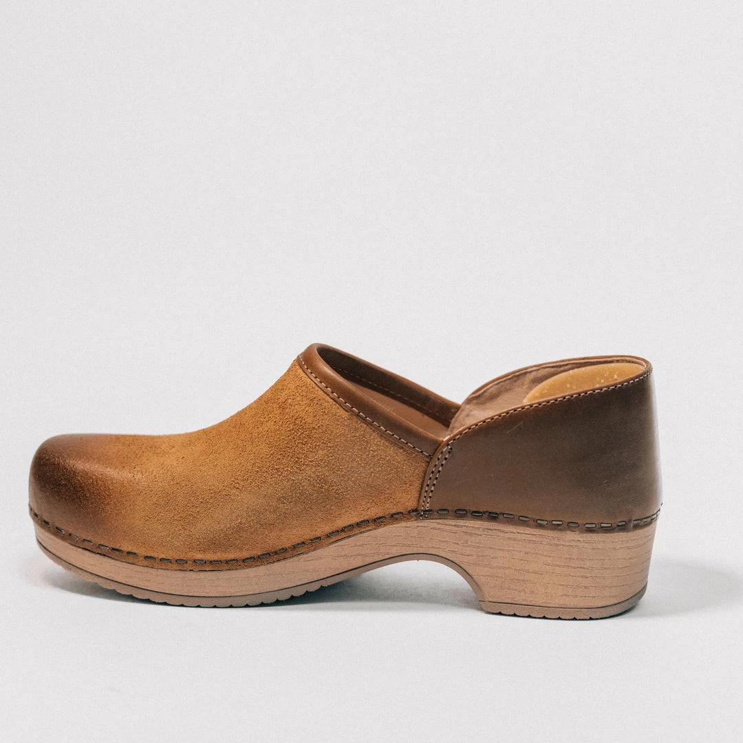 DANSKO BRENNA TAN BURNISHED CLOGS New 4 DANSKO BRENNA TAN BURNISHED CLOGS New