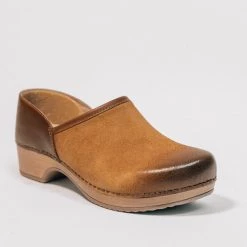 DANSKO BRENNA TAN BURNISHED CLOGS New 9 DANSKO BRENNA TAN BURNISHED CLOGS New