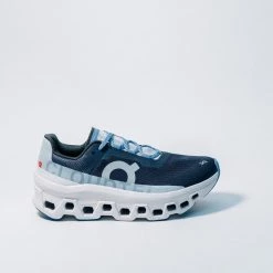 On Running ON CLOUDMONSTER W ACAI New