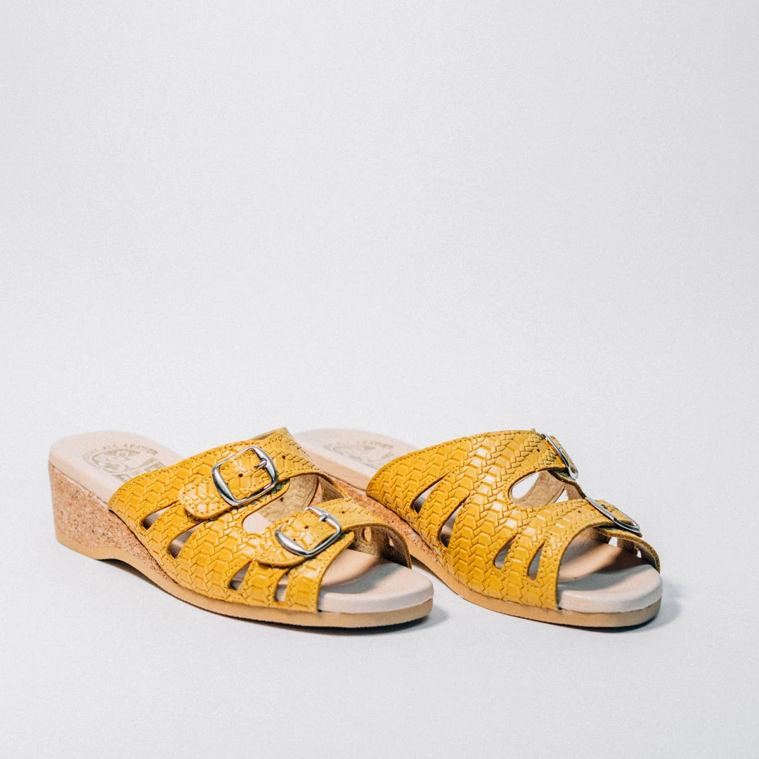 New WORISHOFER LIMA 2 STRAP SLIDE - YELLOW 1 New WORISHOFER LIMA 2 STRAP SLIDE - YELLOW