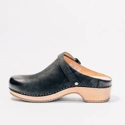 DANSKO BERRY CLOG - BLACK New