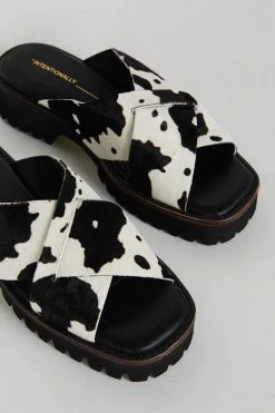 Intentionally Blank IB HIJINX - BLK MOO