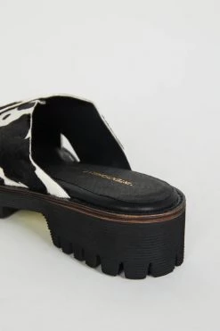 Intentionally Blank IB HIJINX - BLK MOO