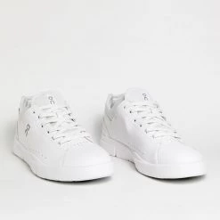 On Running ON ROGER ADVANTAGE W - WHITE New