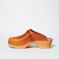 MAGUBA BERKELEY CLOG - COGNAC New