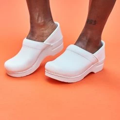 New DANSKO PROFESSIONAL WHITE BOX