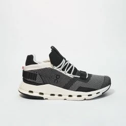On Running ON CLOUDNOVA M - BLK/WHITE