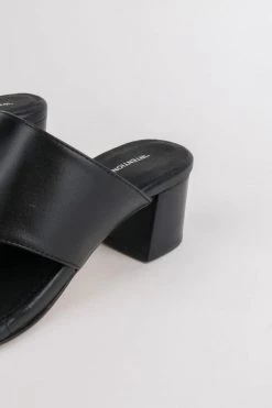 Intentionally Blank New IB ALVA THONG - BLK