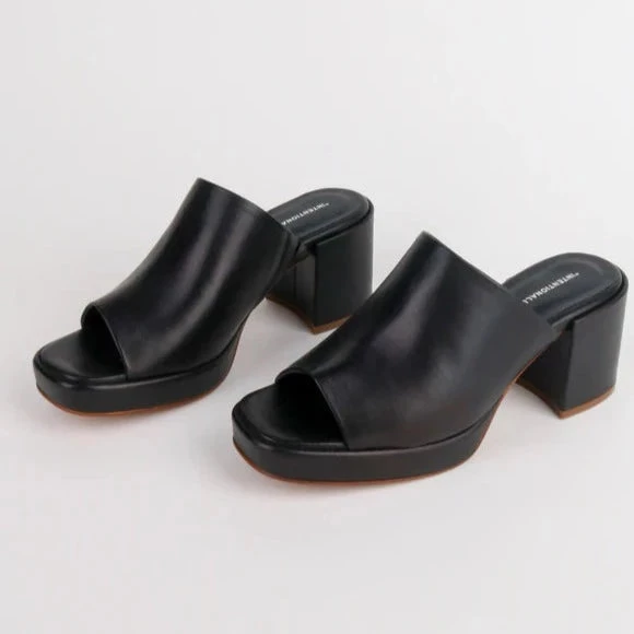 Intentionally Blank IB TRILOGY - BLACK New 1 Intentionally Blank IB TRILOGY - BLACK New