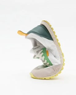 Shoe Market NYC ONCEPT TOKYO - WHITE GREEN 6 Shoe Market NYC ONCEPT TOKYO - WHITE GREEN
