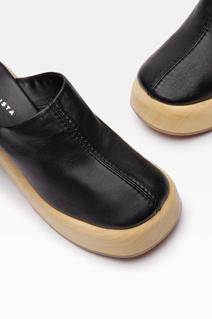 E8 By MIISTA E8 ROBERTA CLOG MULE - BLK 2 E8 By MIISTA E8 ROBERTA CLOG MULE - BLK