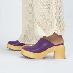 E8 By MIISTA E8 ROBERTA CLOG MULE - LAVENDER New