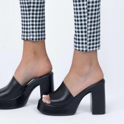 New ROC NINA - Black