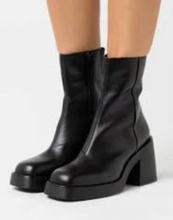 Vagabond Shoe Makers Boots VAGABOND BROOKE ZIP BOOT - BLACK