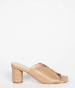 Intentionally Blank IB KAMIKA MULE - CLAY