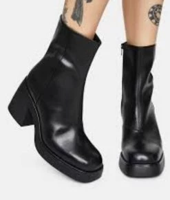 Vagabond Shoe Makers Boots VAGABOND BROOKE ZIP BOOT - BLACK