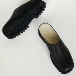 Intentionally Blank IB RISE UP-BLACK