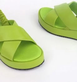 Intentionally Blank IB STARRY-APPLE