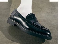 Vagabond Shoe Makers VAGABOND ALEX FRINGE LOAFER 22