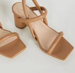 Intentionally Blank IB KIFTON-CLAY